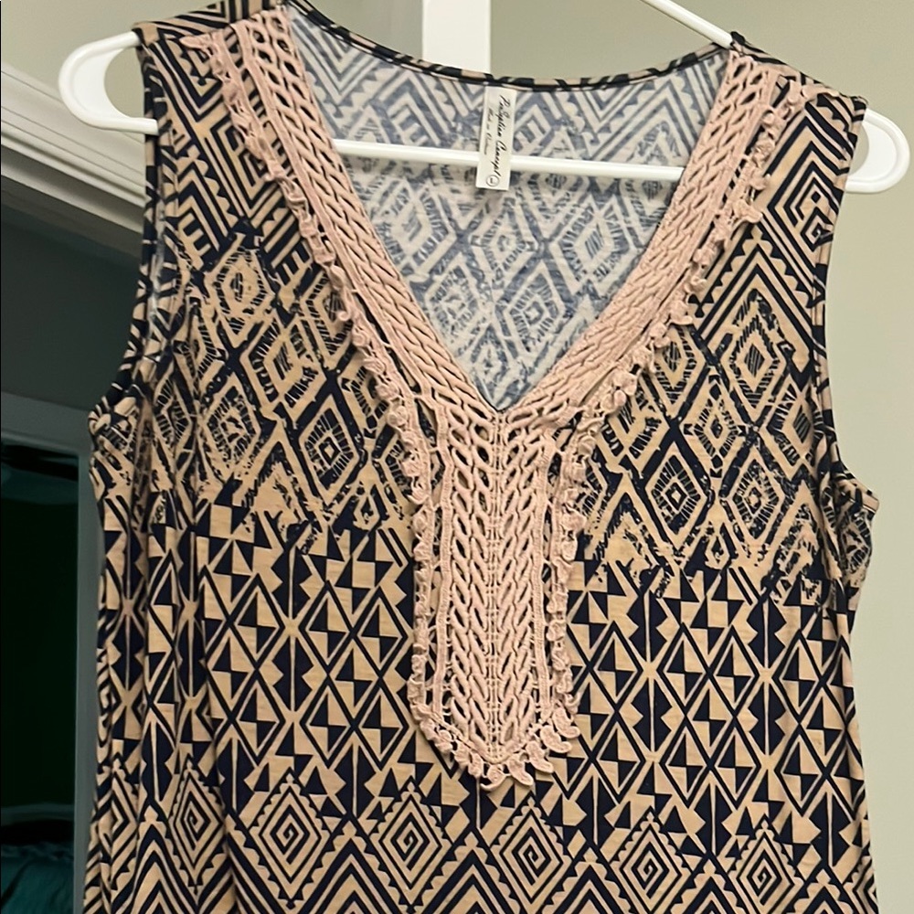 Anthropologie Black and Tan Graphic Sleeveless Tank Top